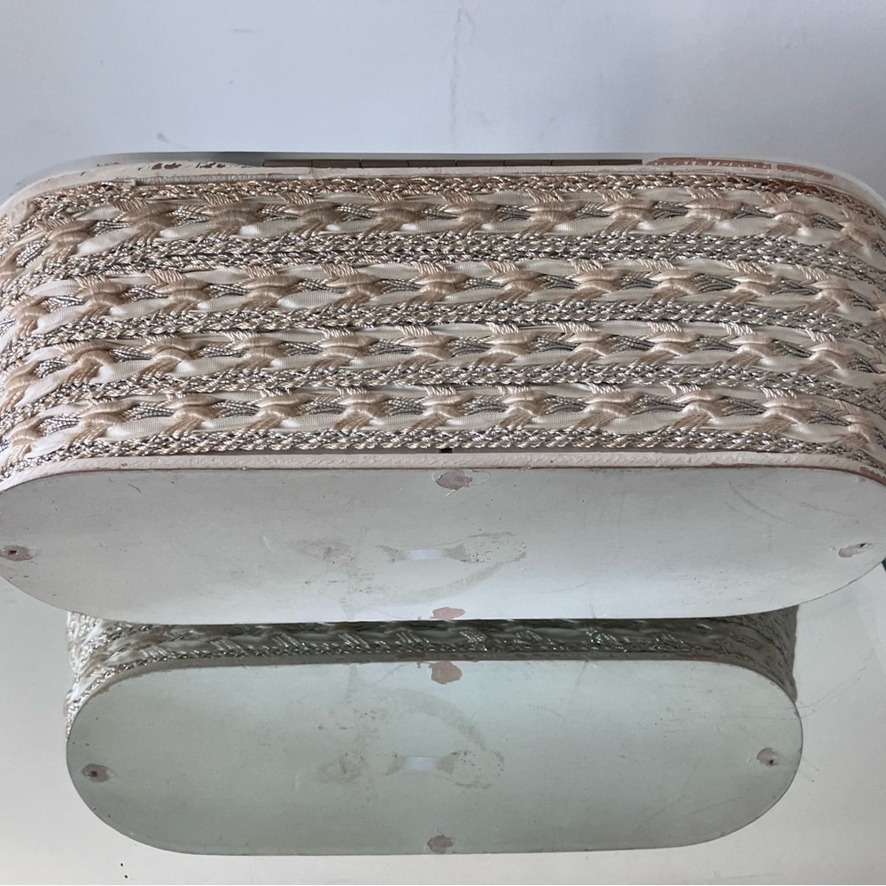 VTG 1950’s White Clear Lucite Basket Bag Wedding Structurally Sound Paint Wear - Picture 6 of 6